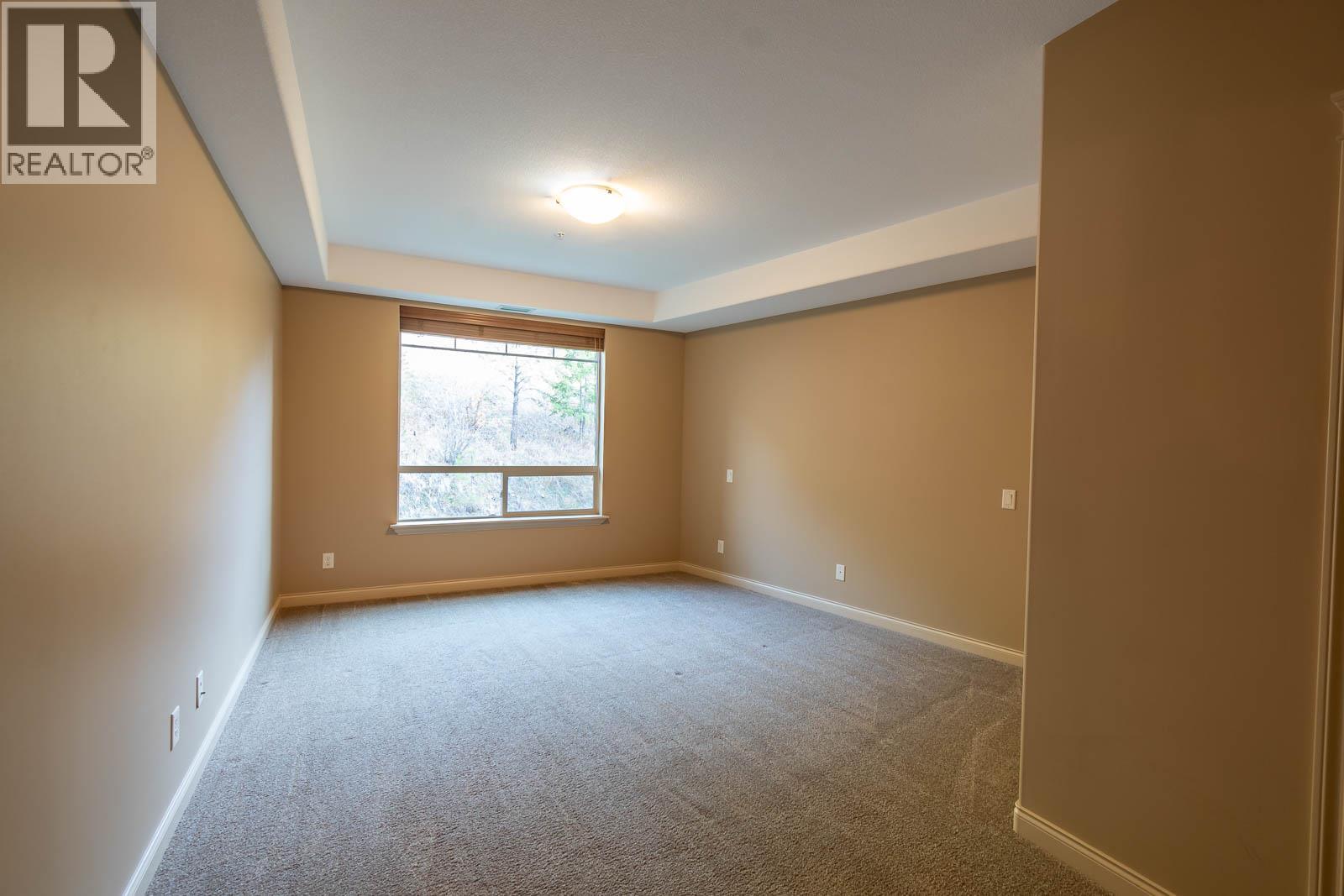 #206 2770 Auburn Road - 25