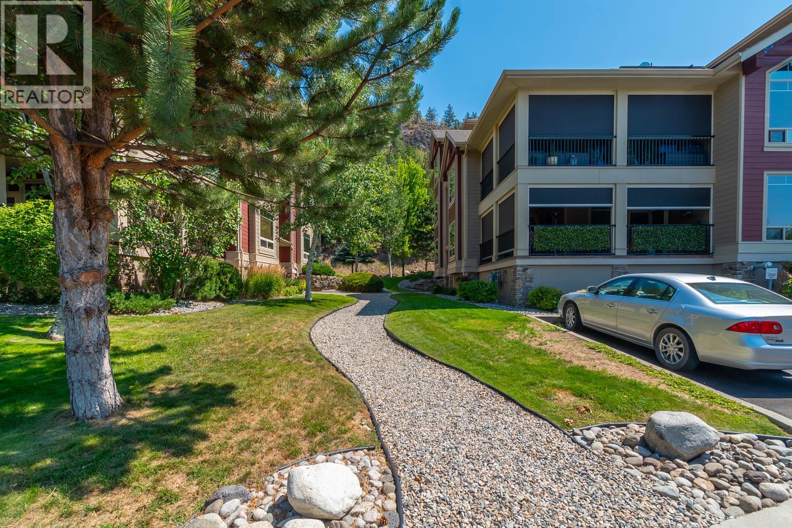 #206 2770 Auburn Road - 33