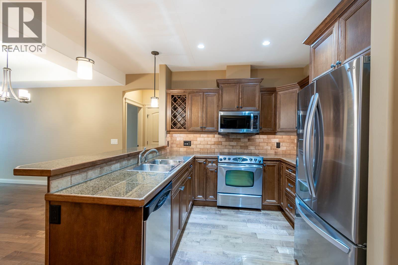 #206 2770 Auburn Road - 4