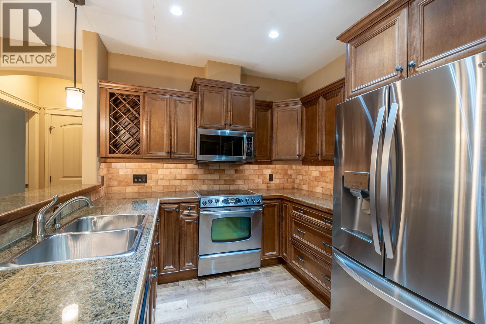 #206 2770 Auburn Road - 5