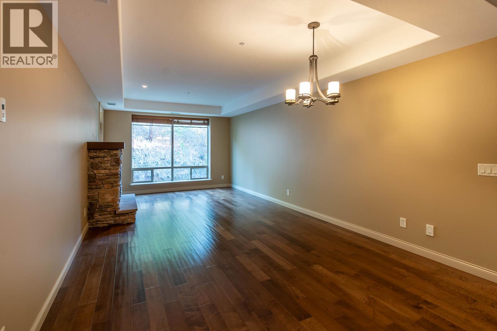 #206 2770 Auburn Road - 8