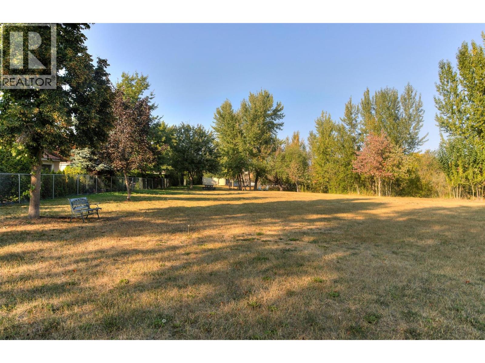 3842 Gordon Drive Unit# 216, Kelowna