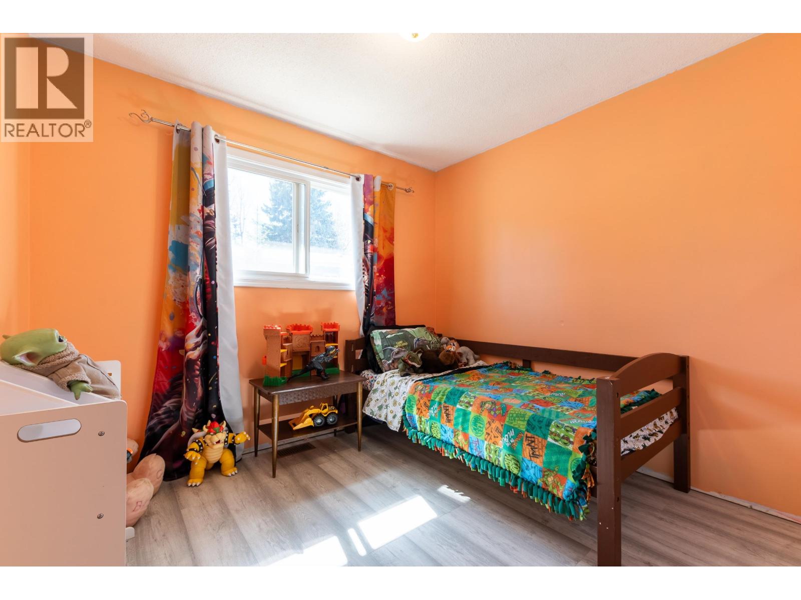 3939 DIAMOND DRIVE - 15
