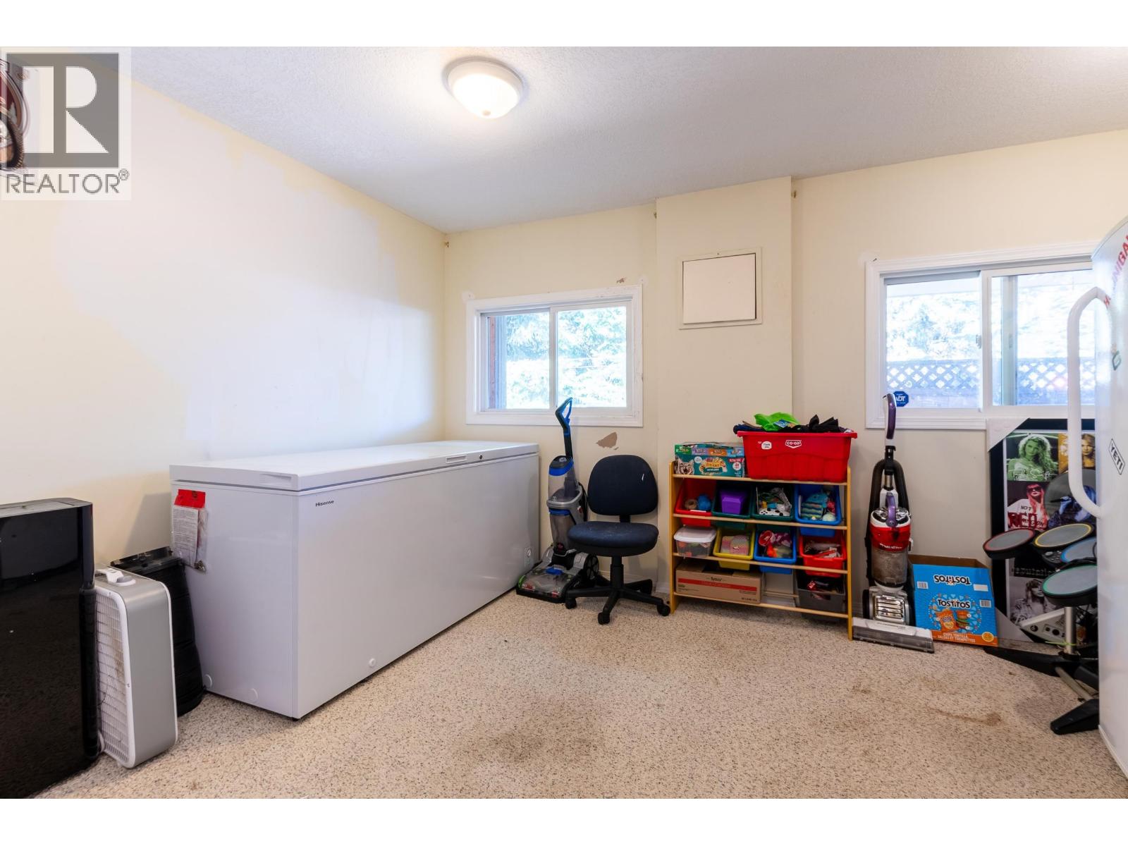 3939 DIAMOND DRIVE - 18