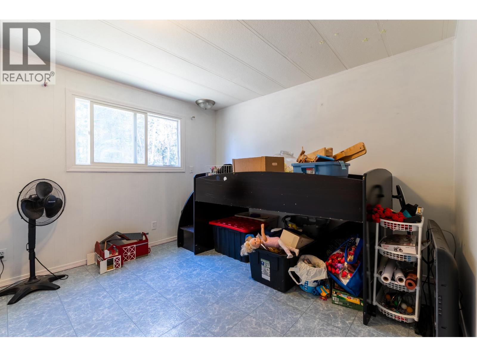 3939 DIAMOND DRIVE - 21