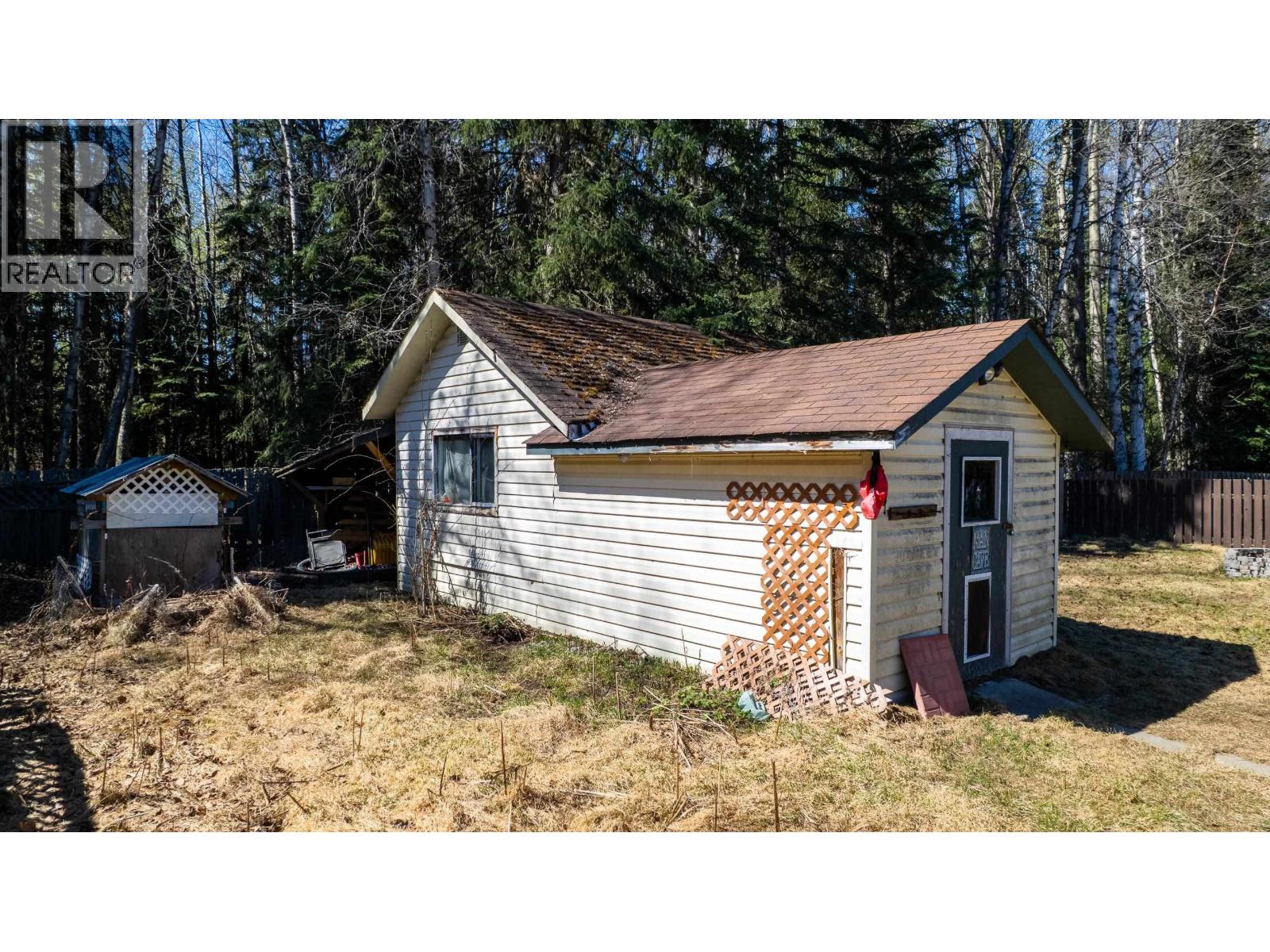 3939 DIAMOND DRIVE - 27