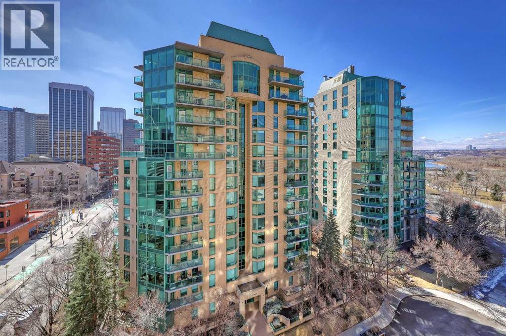 #902 200 La Caille Place SW - 19