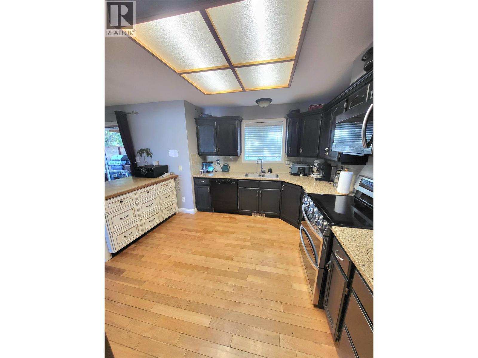 132 Stevens Court - 14