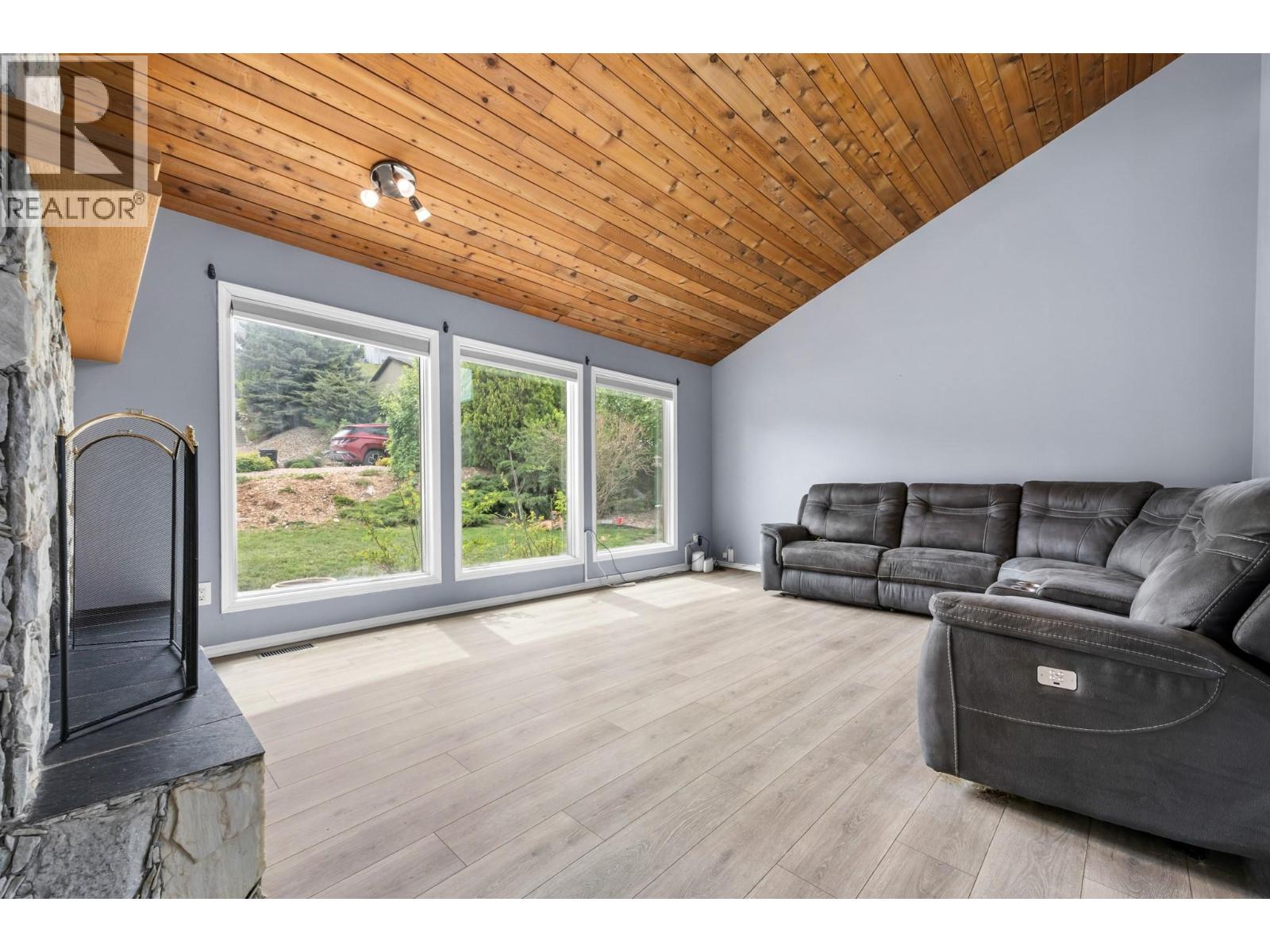 4015 15TH Crescent, Vernon