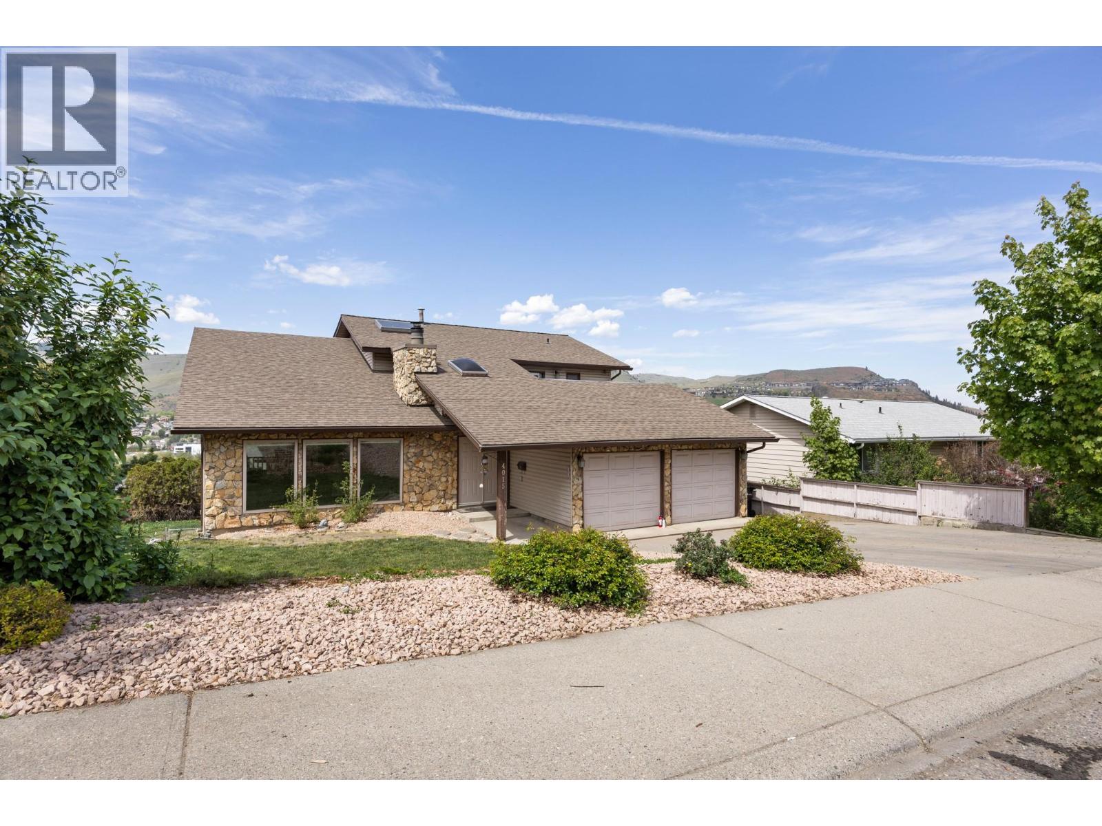 4015 15TH Crescent - 2