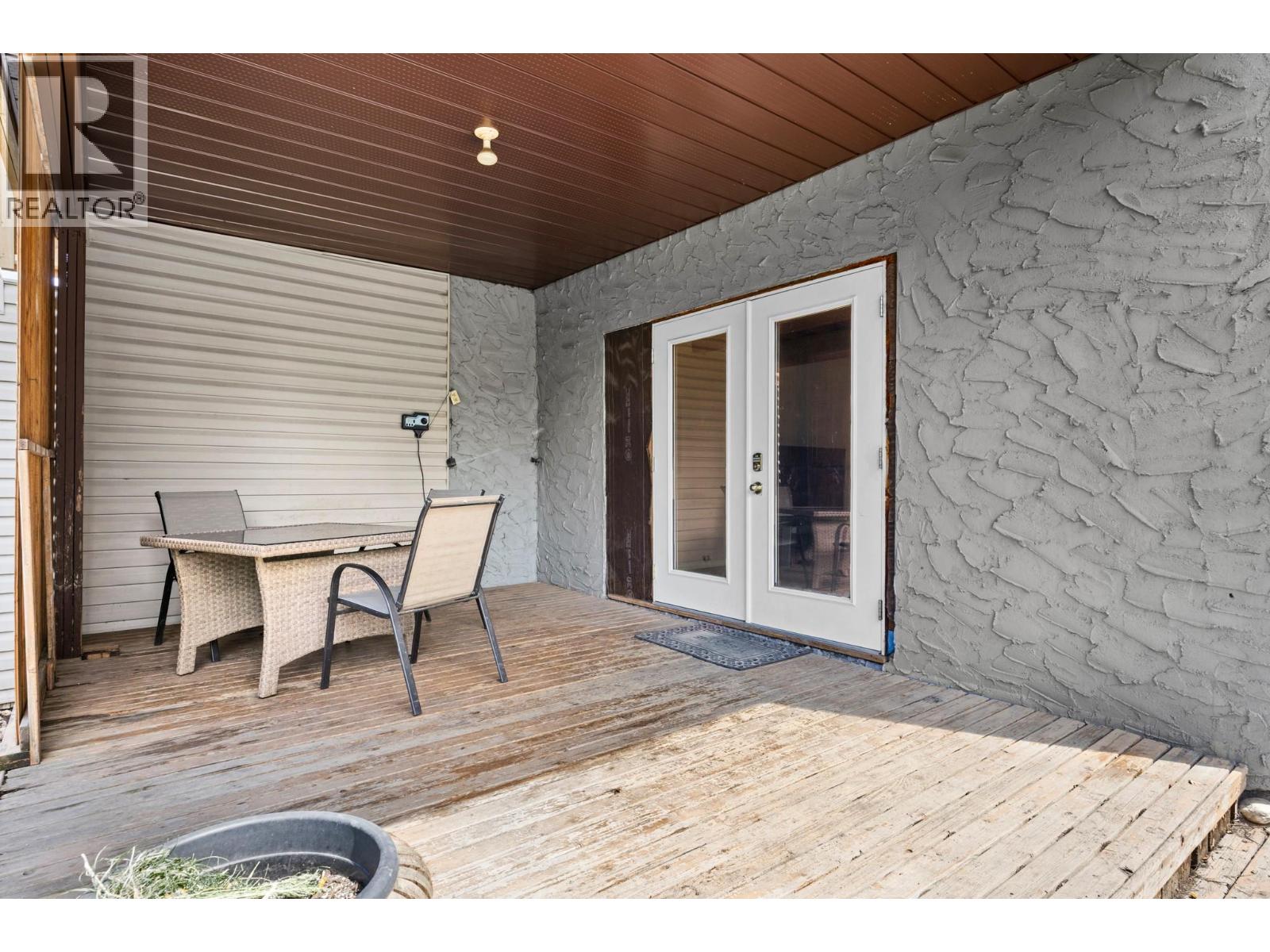 4015 15TH Crescent - 75