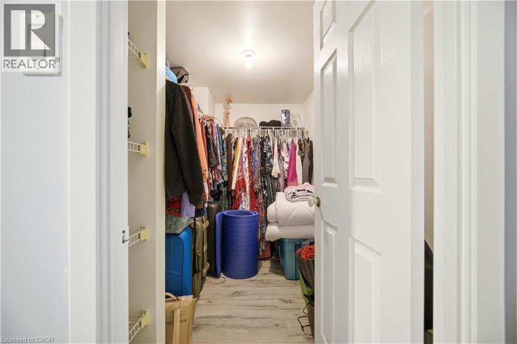 45 KINGSBRIDGE GARDEN Circle Unit# 3208, Mississauga, Ontario, L5R3K4 — Photo 14