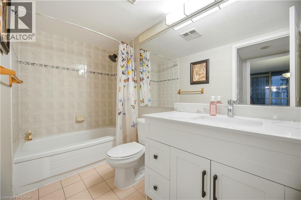45 KINGSBRIDGE GARDEN Circle Unit# 3208, Mississauga, Ontario, L5R3K4 — Photo 42
