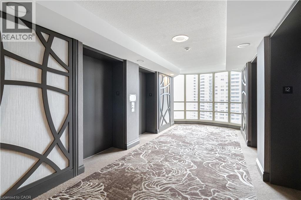 45 KINGSBRIDGE GARDEN Circle Unit# 3208, Mississauga, Ontario, L5R3K4 — Photo 20