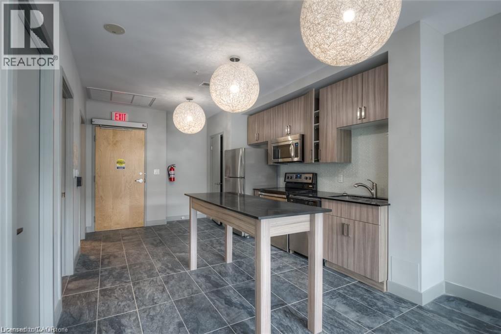 1 VICTORIA Street S Unit# 1513, Kitchener, Ontario, N2G0B5 — Photo 34