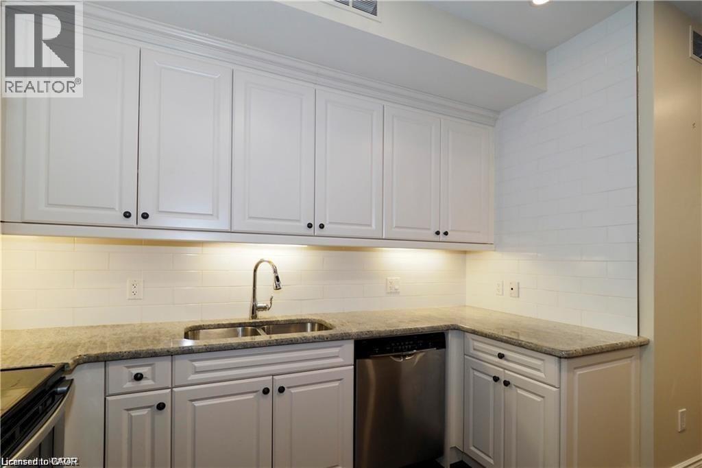 133 PARK Street Unit# 106, Waterloo, Ontario, N2L6L7 — Photo 14