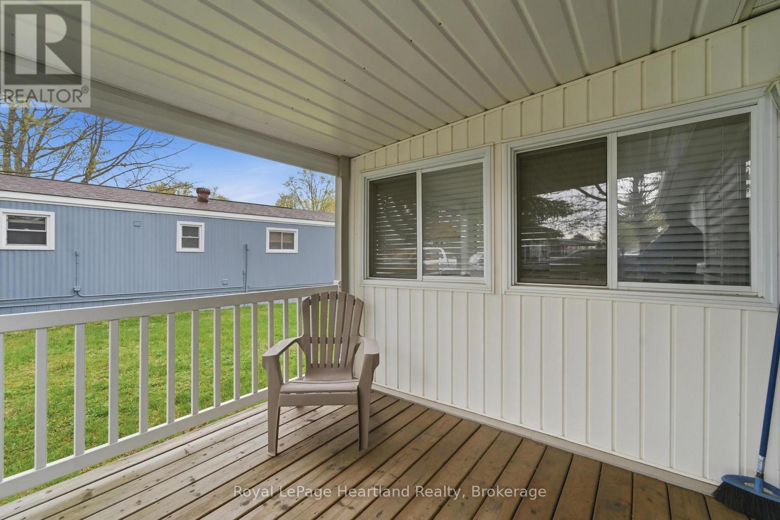 55 CHEROKEE LANE - Image 23