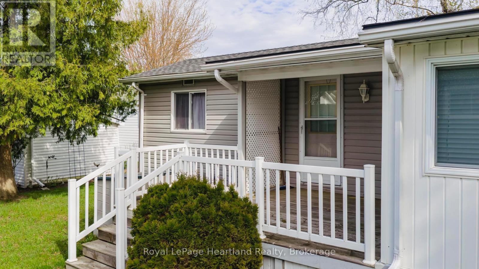 55 CHEROKEE LANE - 25
