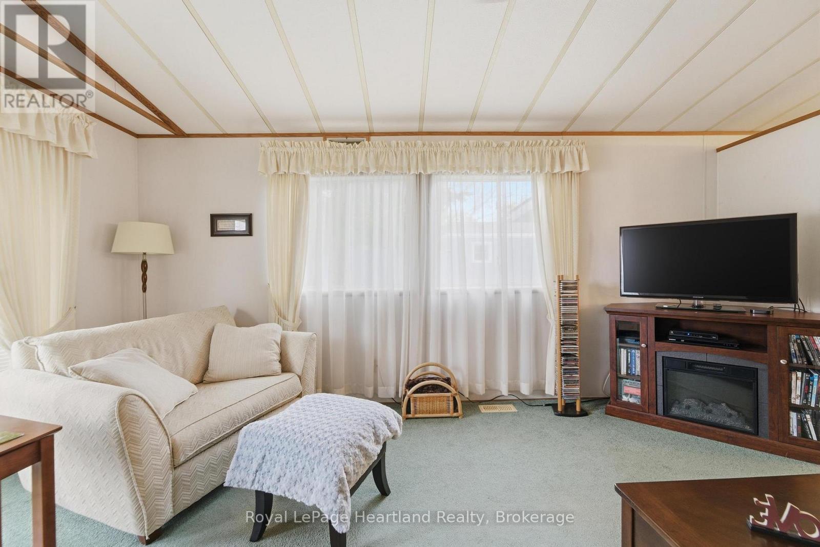 55 CHEROKEE LANE - Image 9