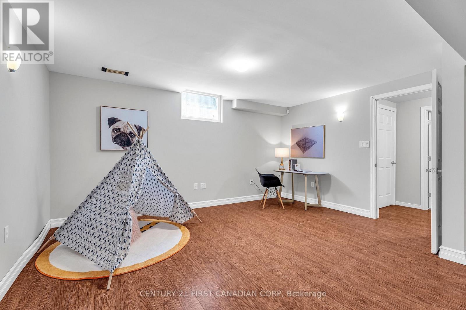 1121 SOUTH WENIGE DRIVE - 30