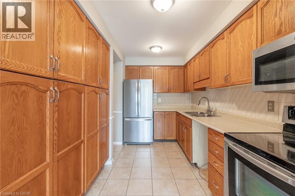 800 UPPER PARADISE Road Unit# 30, Hamilton, Ontario, L9C7L2 — Photo 12