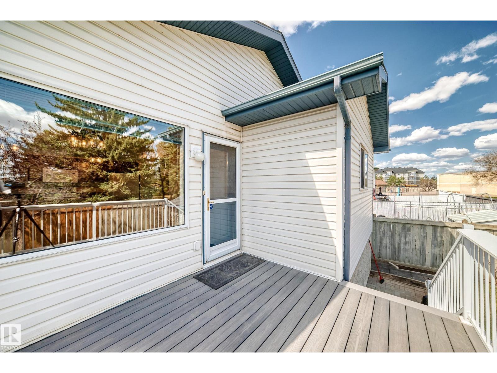 13519 32 ST NW - 17