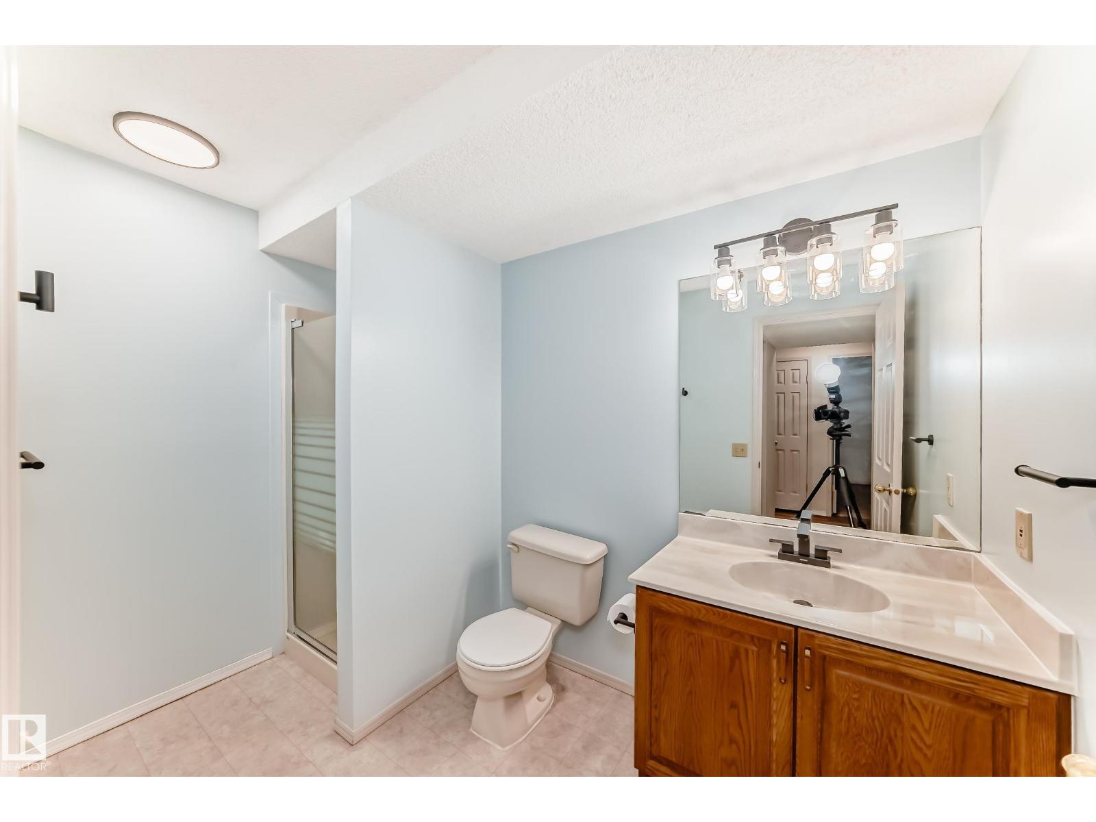 13519 32 ST NW - 53