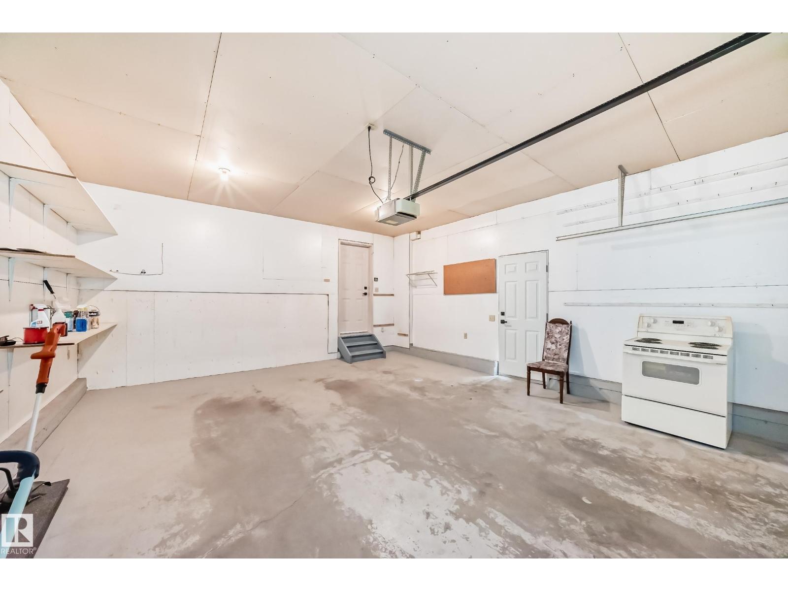 13519 32 ST NW - 59