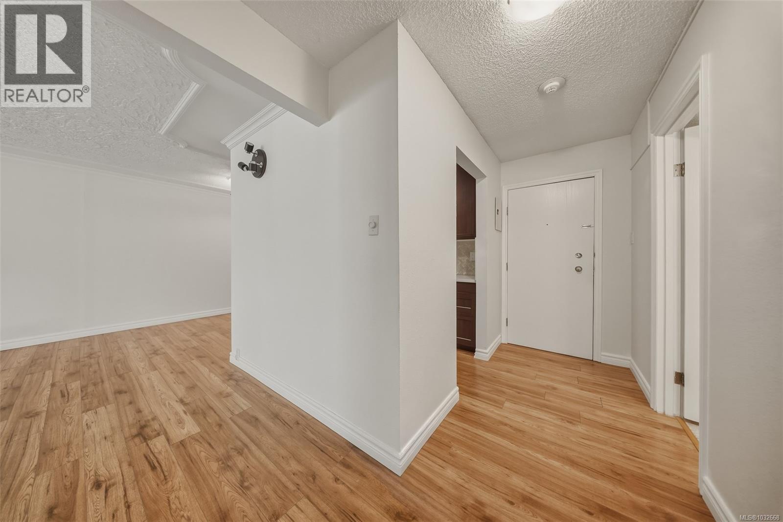 #123 1025 Inverness Rd - 24