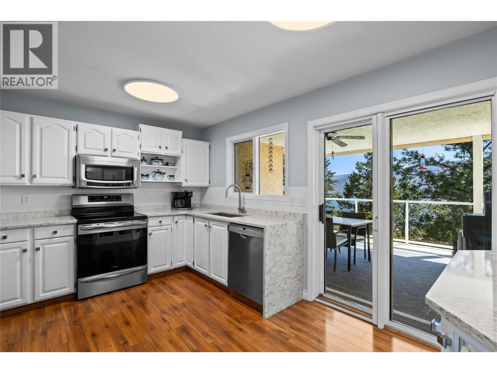 #102 4450 Ponderosa Drive - 13