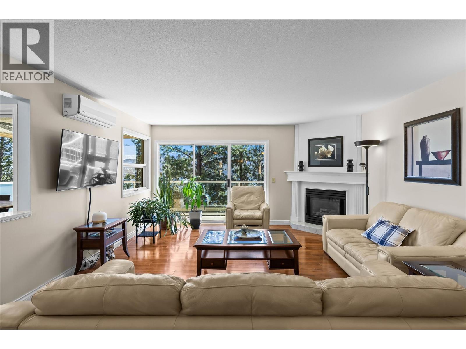 #102 4450 Ponderosa Drive - 8