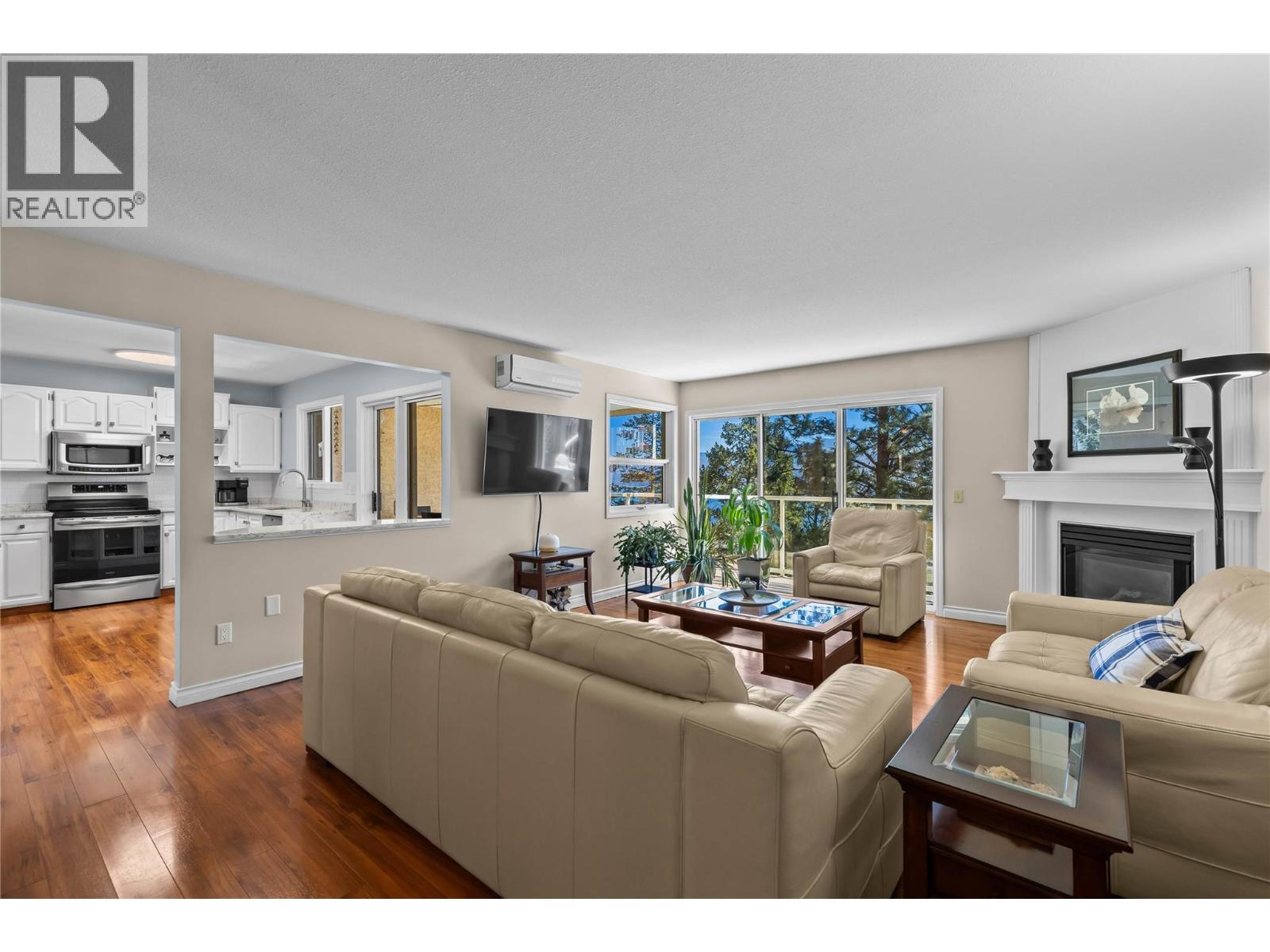 4450 Ponderosa Drive Unit# 102, Peachland