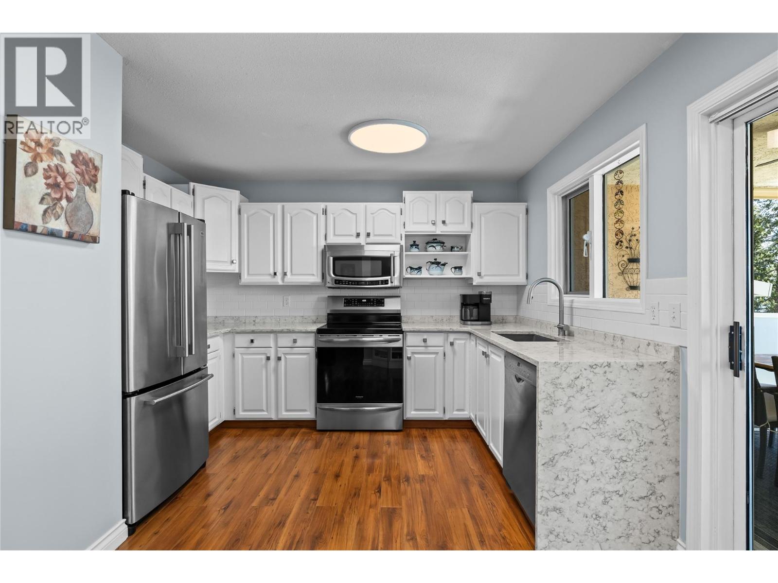 #102 4450 Ponderosa Drive - 14