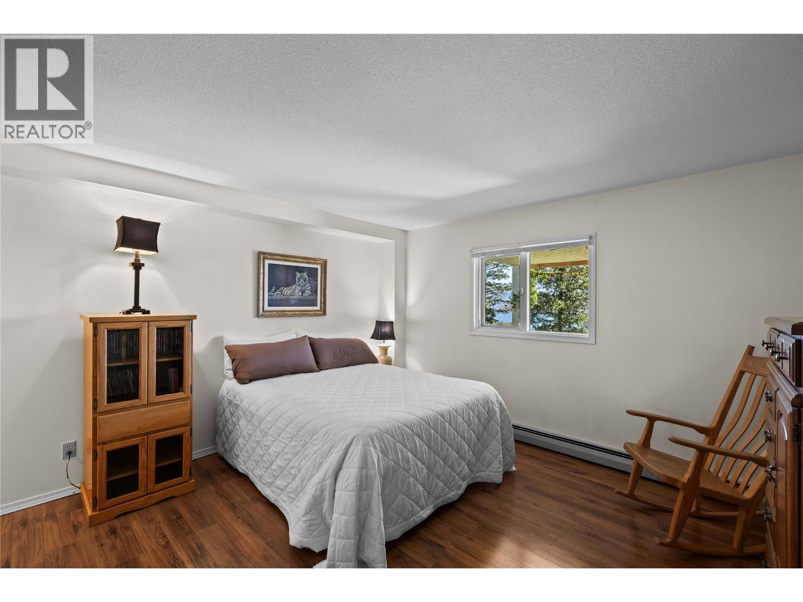 #102 4450 Ponderosa Drive - 23