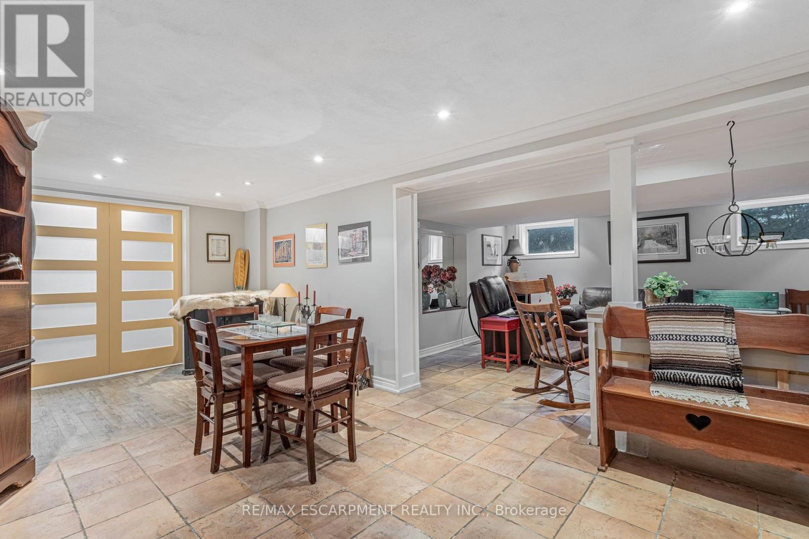 1051 MELVIN AVENUE - 19