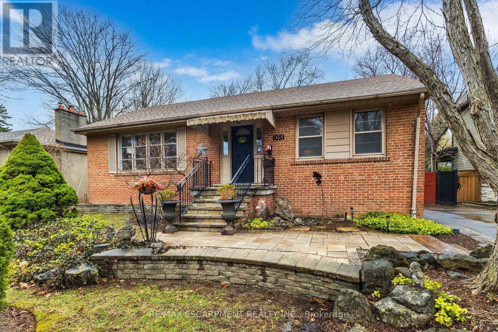 1051 MELVIN AVENUE - 3