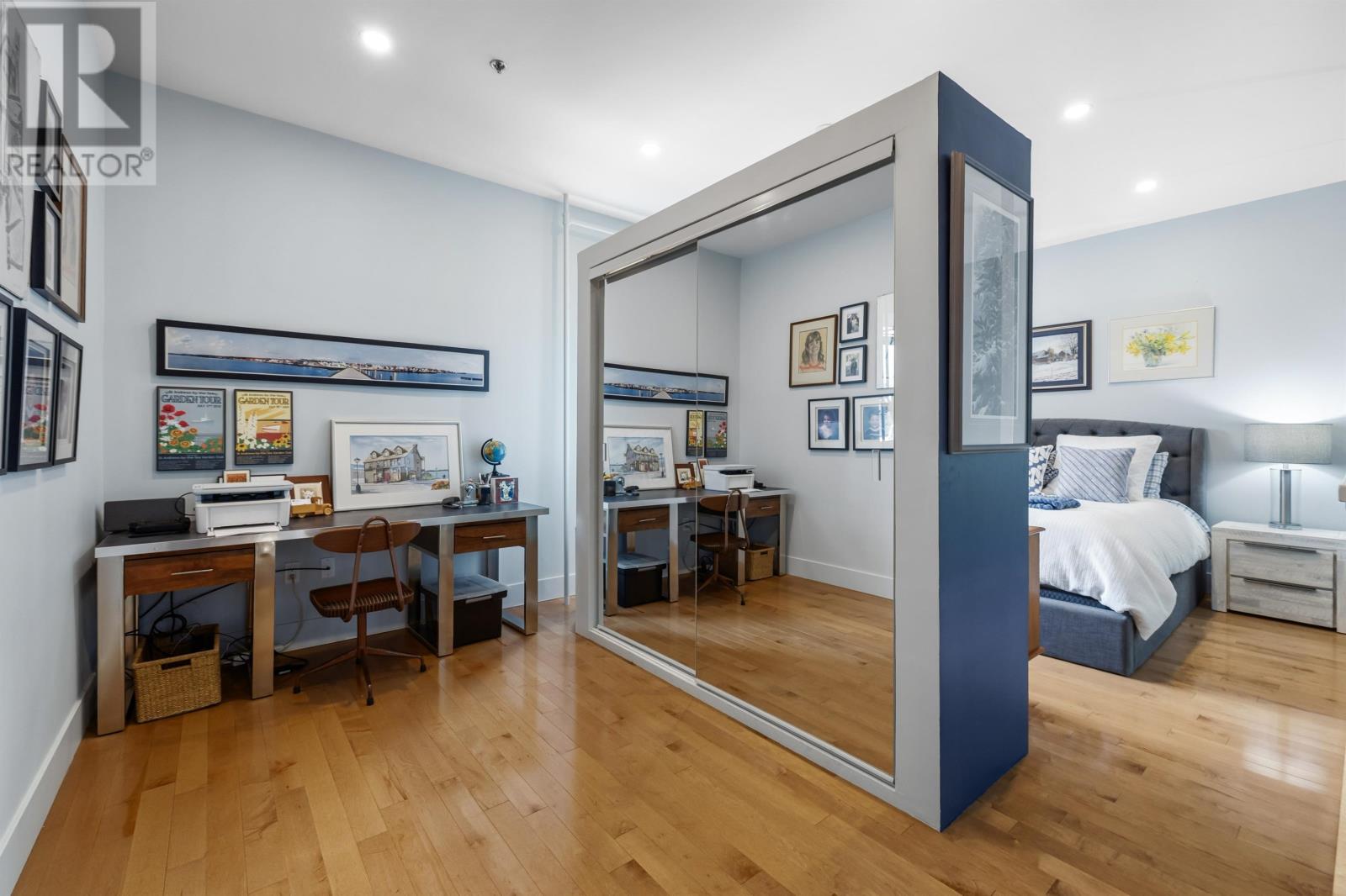 33-252 Prince Street - 36