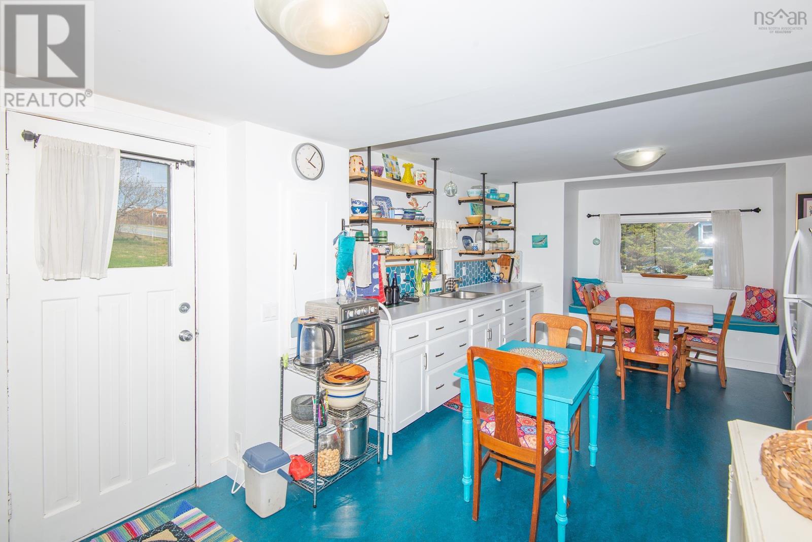 347 Highway 217 - 16