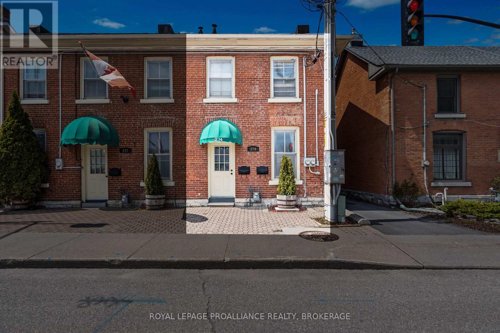 274 WELLINGTON STREET - 1