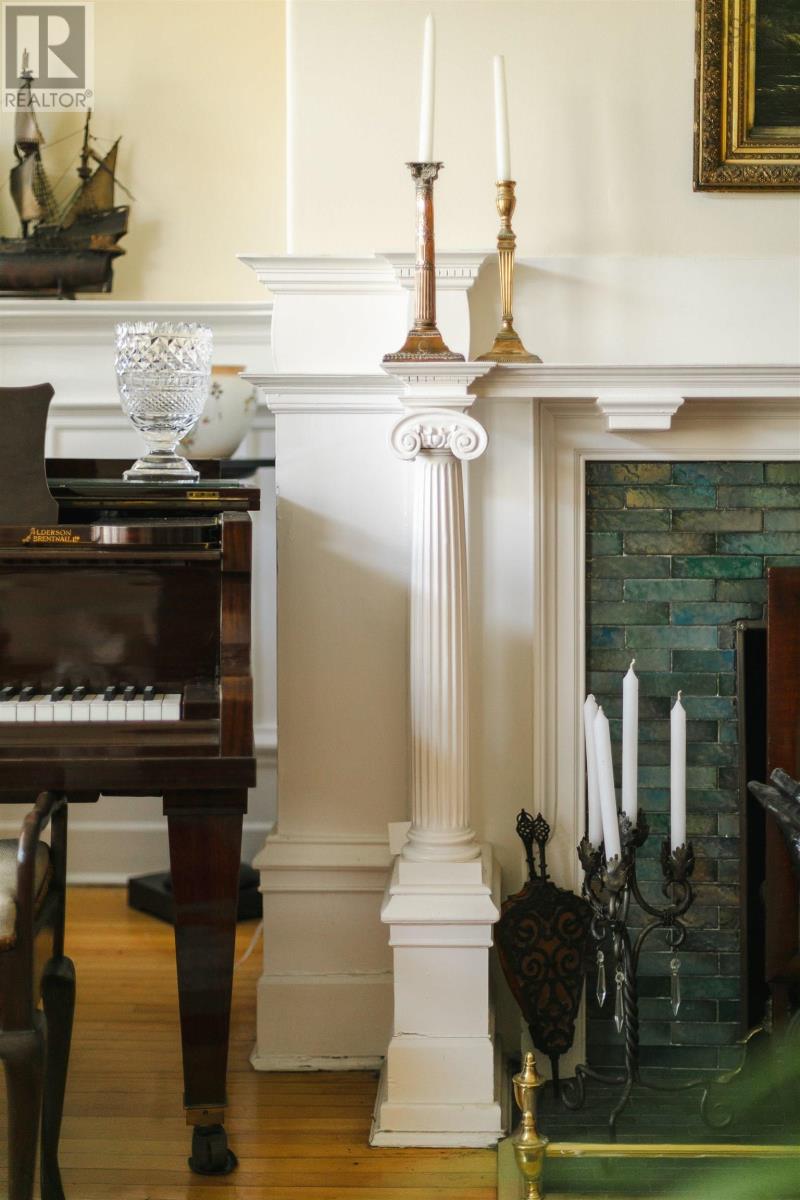 870 Young Avenue - 38