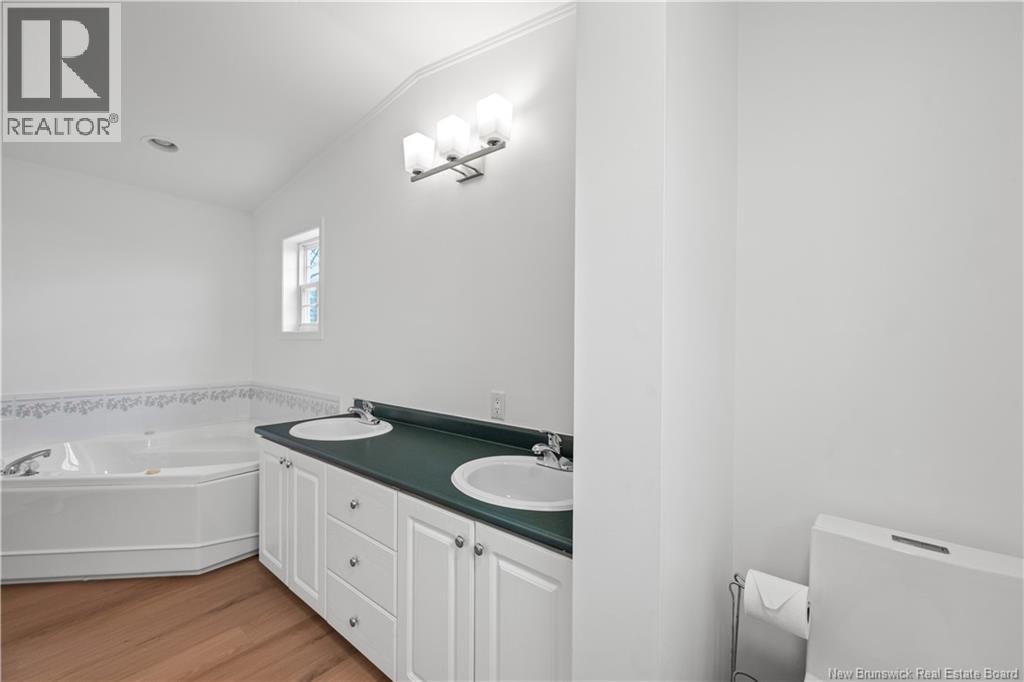 7 Aspenwood Street - 33
