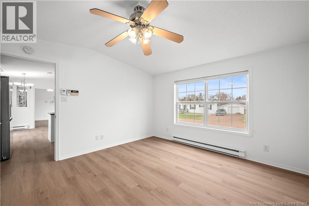 7 Aspenwood Street - 44