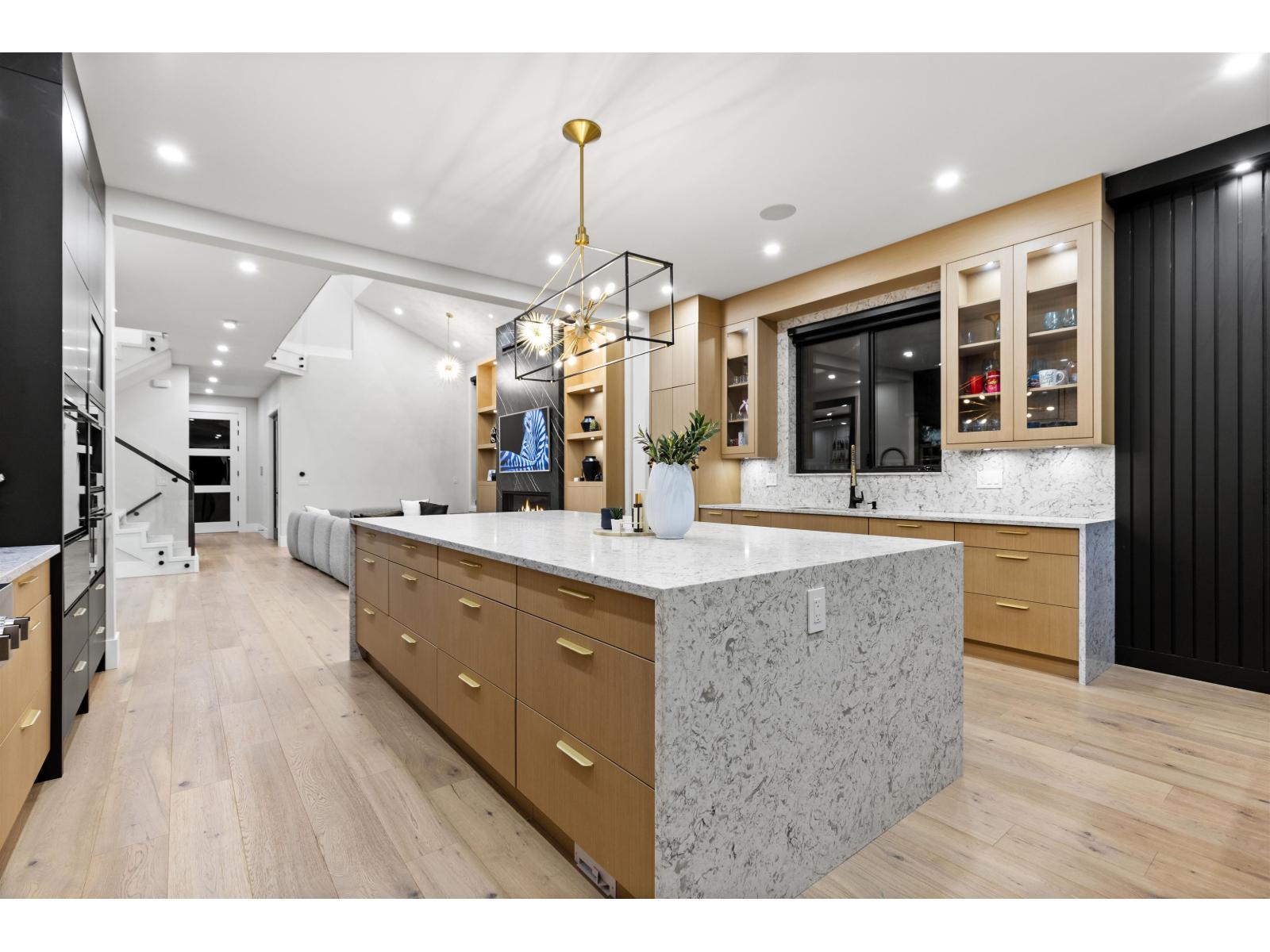 5 Bed, 7 Bath House for Sale in Surrey – 19023 61A AVENUE, Surrey – MLS# R3120978 - Image 19