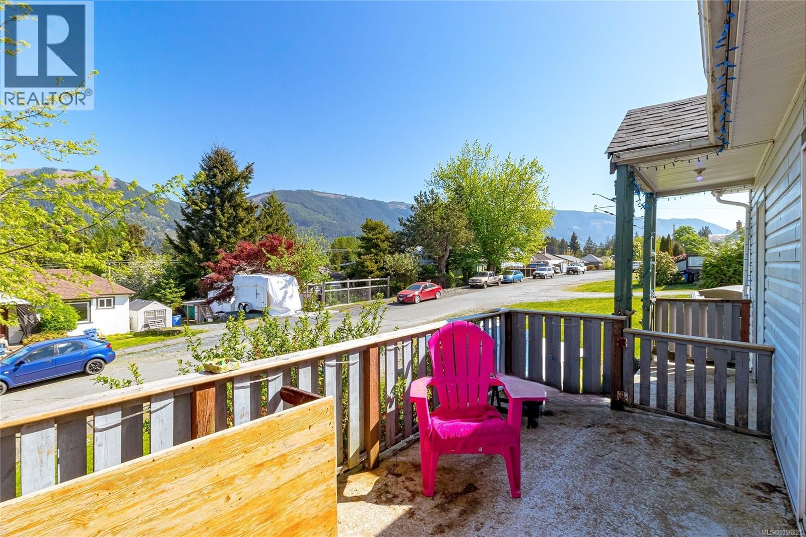 44 Arbutus St W - 24