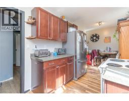 44 Arbutus St W, Lake Cowichan, BC V0R2G0 Photo 16