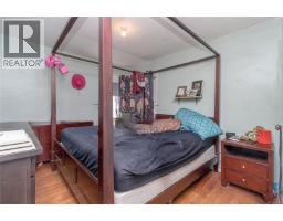 44 Arbutus St W, Lake Cowichan, BC V0R2G0 Photo 17