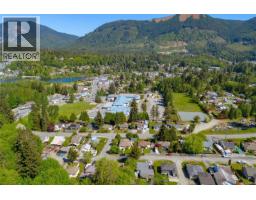 44 Arbutus St W, Lake Cowichan, BC V0R2G0 Photo 37