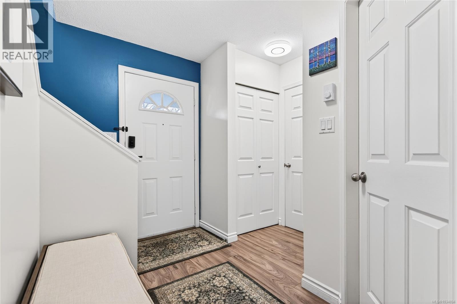 #8 2200 Manor Dr - 4