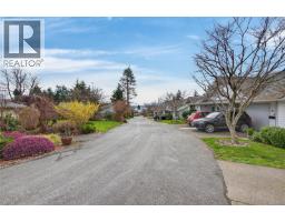 8 2200 Manor Dr, Comox, BC V9M1C5 Photo 32