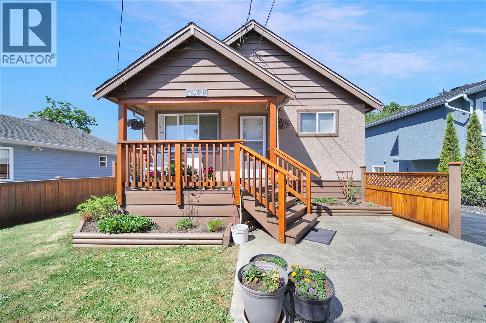 4964 Leslie Ave - 1